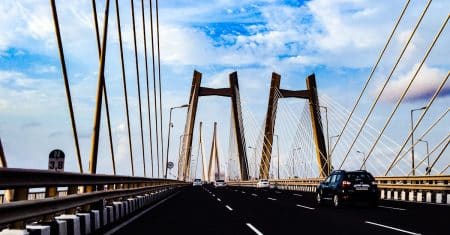 découvrez comment les voitures connectées révolutionnent l'expérience de conduite. apprenez-en davantage sur les avantages et les technologies des voitures connectées.