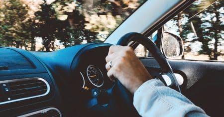 découvrez les dernières avancées technologiques dans le secteur de l'automobile, allant des véhicules autonomes aux systèmes d'infodivertissement de pointe, et comment elles transforment l'expérience de conduite.