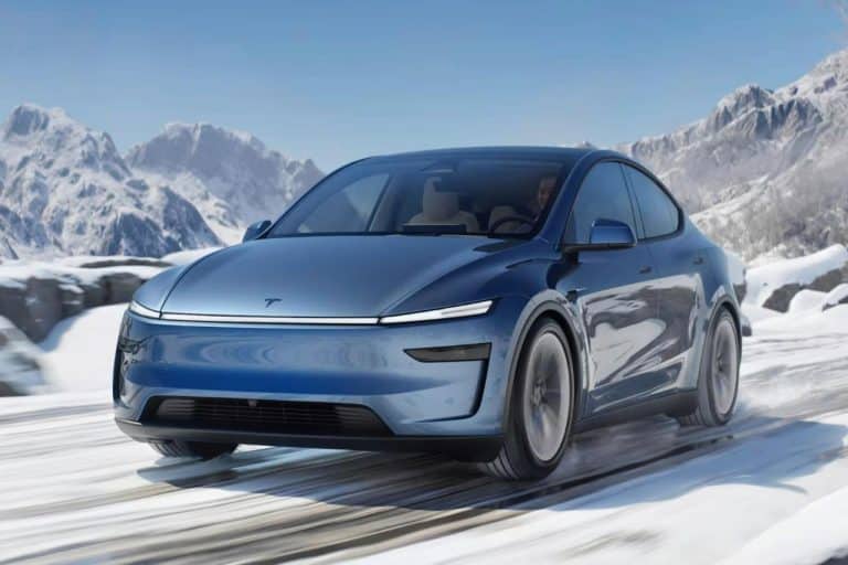 La Tesla Model Y déchue : la Dacia Sandero triomphe avec 270 000 ventes en Europe, un choc pour le marché auto 2025