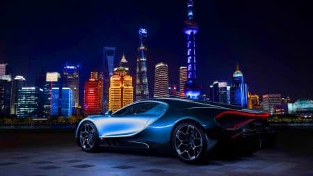 Ce joyau à moteur V16, le Bugatti Tourbillon, s&rsquo;offre un périple de rêve entre Shanghai et Hong Kong !