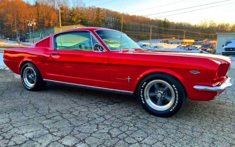 Cette Ford Mustang K-code de 1965, introuvable depuis 2023, défie le temps avec ses 271 chevaux d&rsquo;origine
