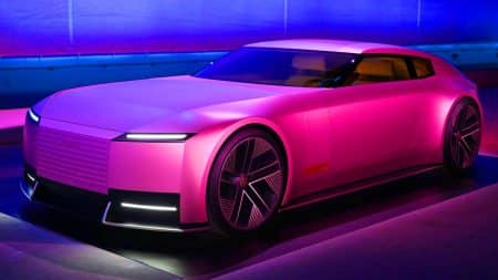 Cette Jaguar Type 00 électrique redéfinit l&rsquo;avenir avec un design révolutionnaire et une technologie inédite