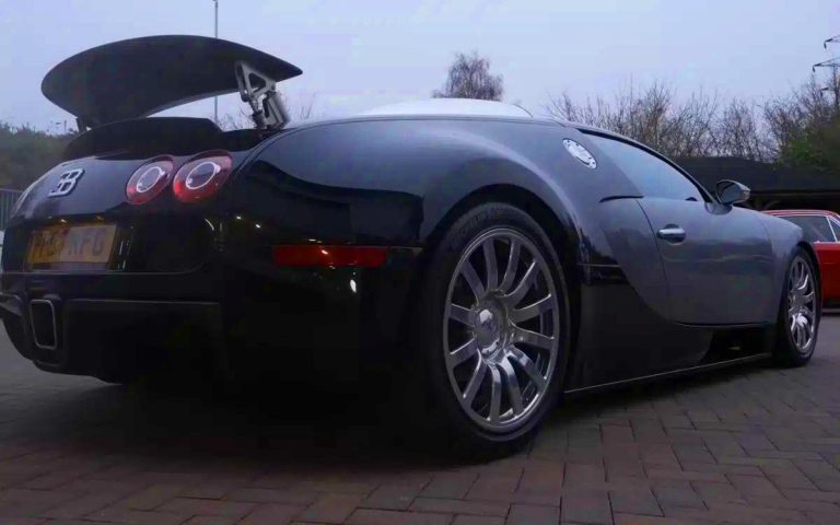 Voici pourquoi une vidange sur une Bugatti Veyron coûte aussi cher qu&rsquo;une voiture neuve