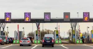 Péages sans barrière : cette erreur pourrait vous coûter jusqu&rsquo;à 375€ et plomber votre voyage sur l&rsquo;A13
