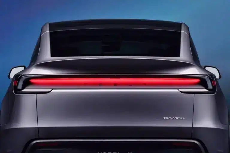 600 km d’autonomie et des innovations inédites : le Tesla Model Y 2025 promet de redéfinir les standards avant son lancement