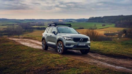 Volvo EX30 Cross Country : le mini-SUV électrique qui défie les chemins les plus sauvages avec 480 km d'autonomie