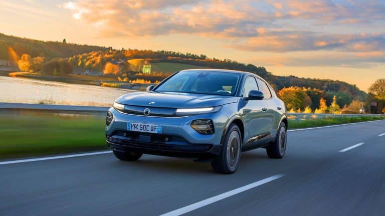 156 chevaux sous le capot : la Citroën ë-C4 électrise les Français avec son élégance moderne et ses performances bluffantes