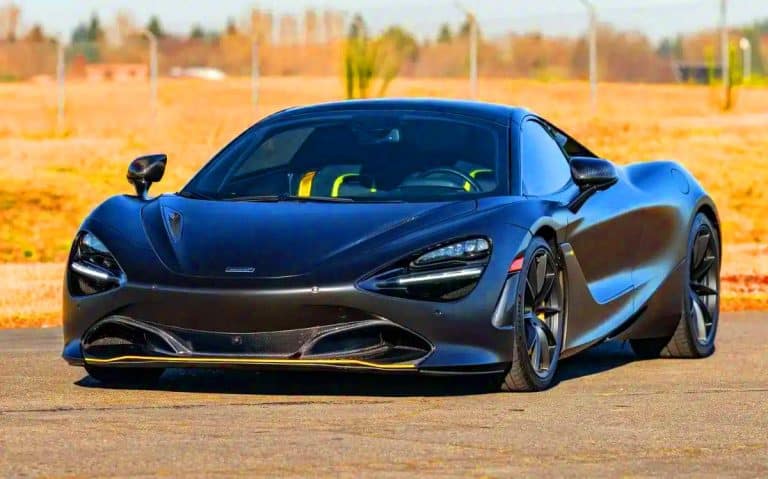 « Une œuvre d’art sur roues » : cette McLaren 720S Spider de 720 ch, icône de la marque, attend son prochain pilote