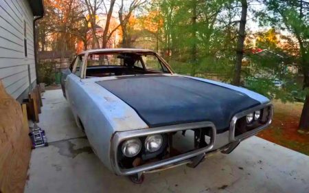 Ce passionné traverse 6 400 km pour sauver une Dodge Super Bee 1970, un trésor retrouvé avec un passé mystérieux