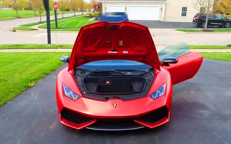 Ce YouTuber faillit perdre 50 000 €  avec une fausse Lamborghini, il dévoile pourquoi rien ne vaut l&rsquo;authentique