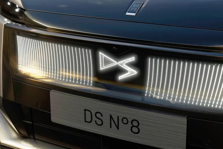 70 ans après la DS 19, cette révolution électrique va redéfinir le luxe français et surprendre le monde entier