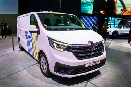 Renault électrise l&rsquo;histoire : la Goélette renaît après 59 ans, l&rsquo;Estafette déploie 5,27 m de nostalgie électrique