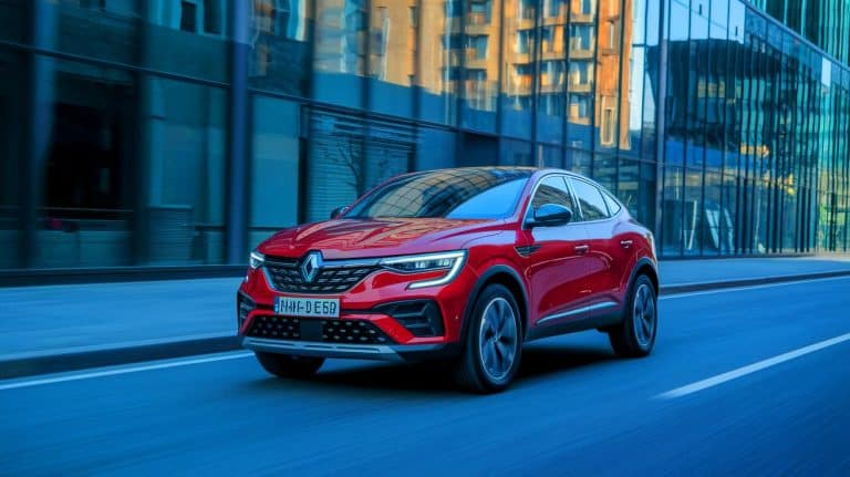 « Ce bijou automobile renverse tout » : un SUV coupé compact à prix imbattable et coffre de 440 litres défie le Renault Arkana