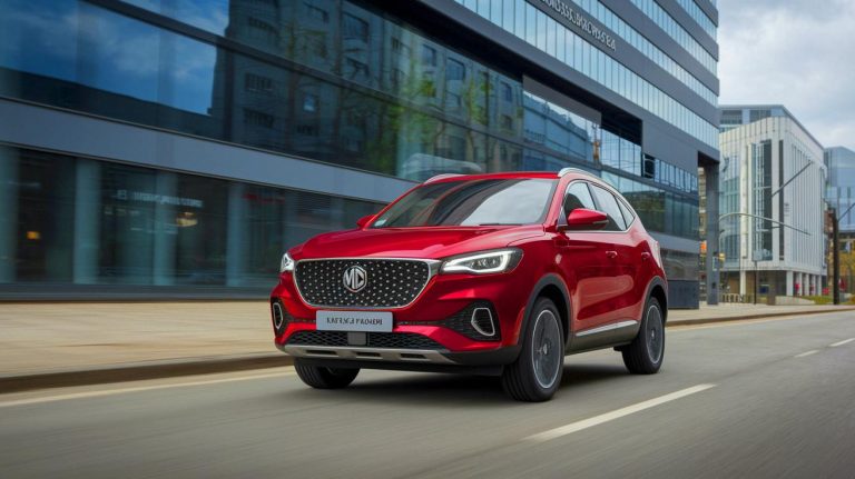 « La révolution automobile est en marche » : cette MG4 géante redéfinit les routes européennes