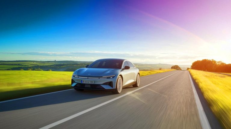 « Ne pas rétrograder, c’est vital » : ce plan automobile de décarbonation va révolutionner l’industrie française et mondiale