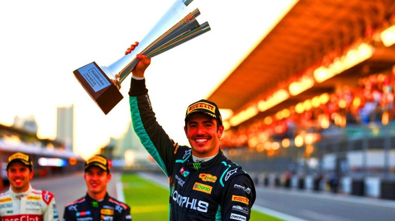 Époustouflant triomphe à Miami : le prodige Piastri s’empare enfin de cette victoire tant convoitée, bouleversant l&rsquo;univers de la F1 avec panache