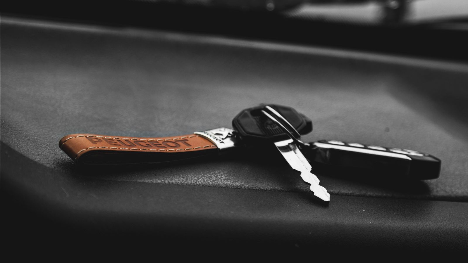 Les indispensables pour bien protéger sa voiture : garanties, risques et bonnes pratiques