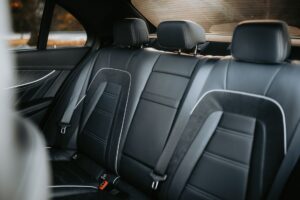 Cinq places sur la BYD Dolphin Surf, mais le gabarit ne change pas
